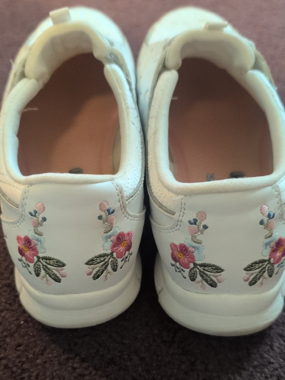 Skechers White Sneakers with Pink Floral Accents - Picture 14 of 15